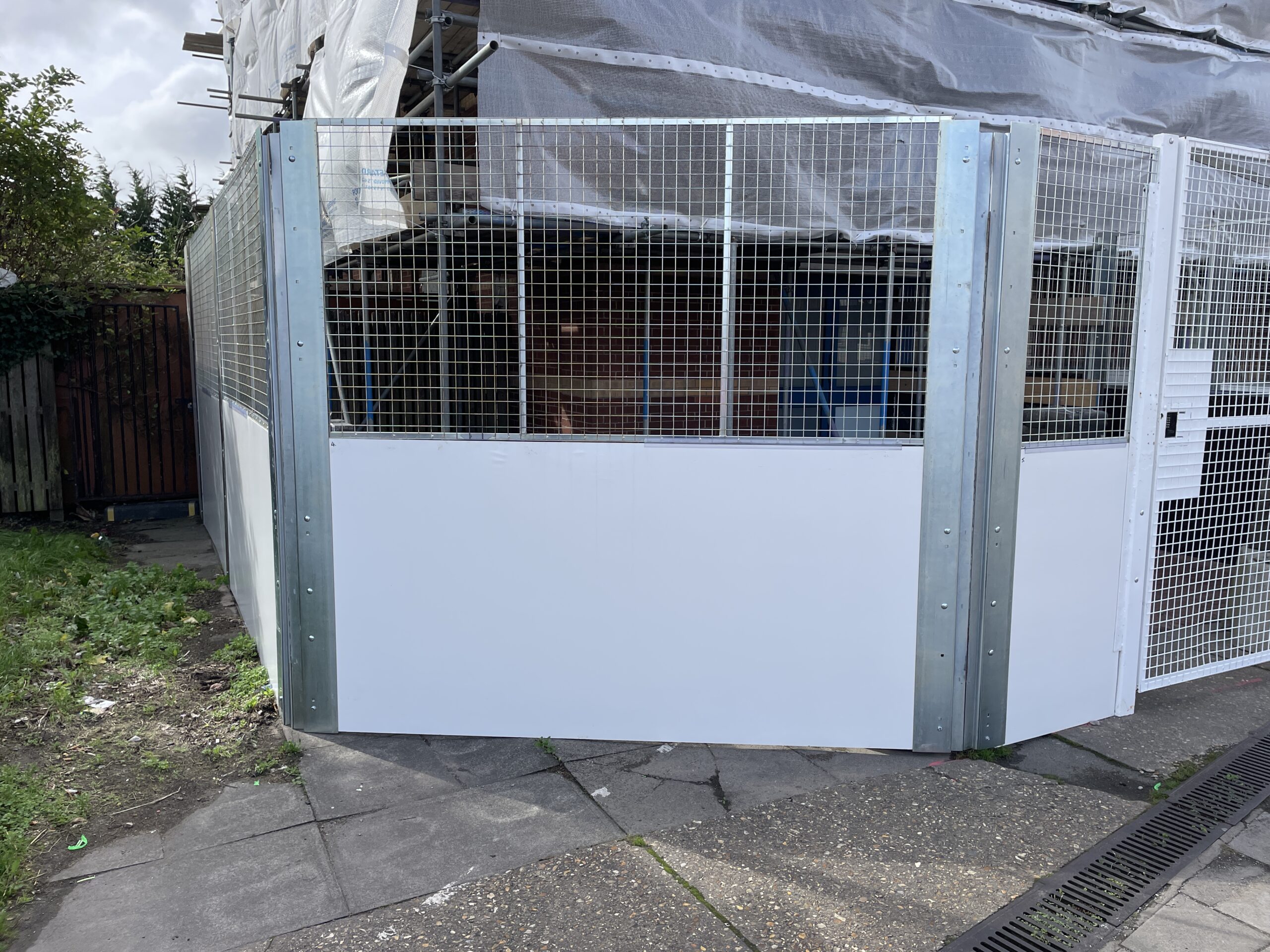 Innovative Half mesh hoarding from Hoard-it